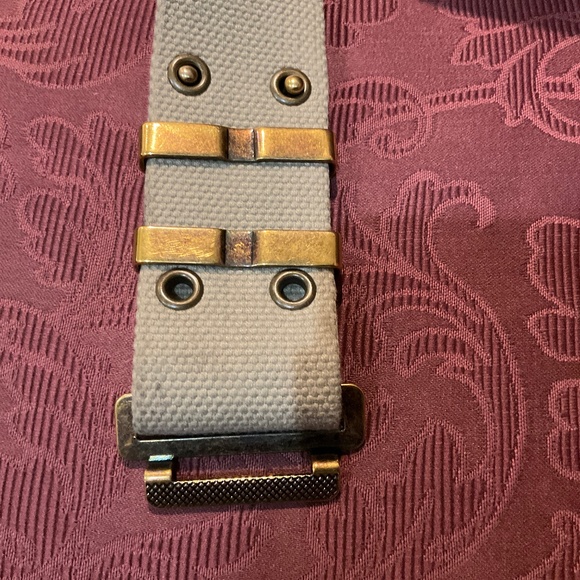 Burberry  Beige Canvas Eyelet Belt 30”/75cm - Picture 5 of 15